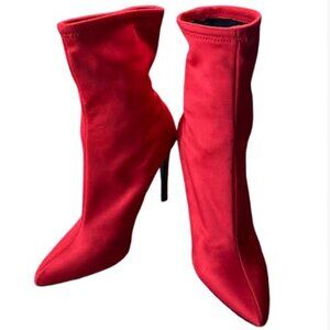 Steve Madden Lovely Stiletto Heel Ankle Booties  Size 7.5 NWOT